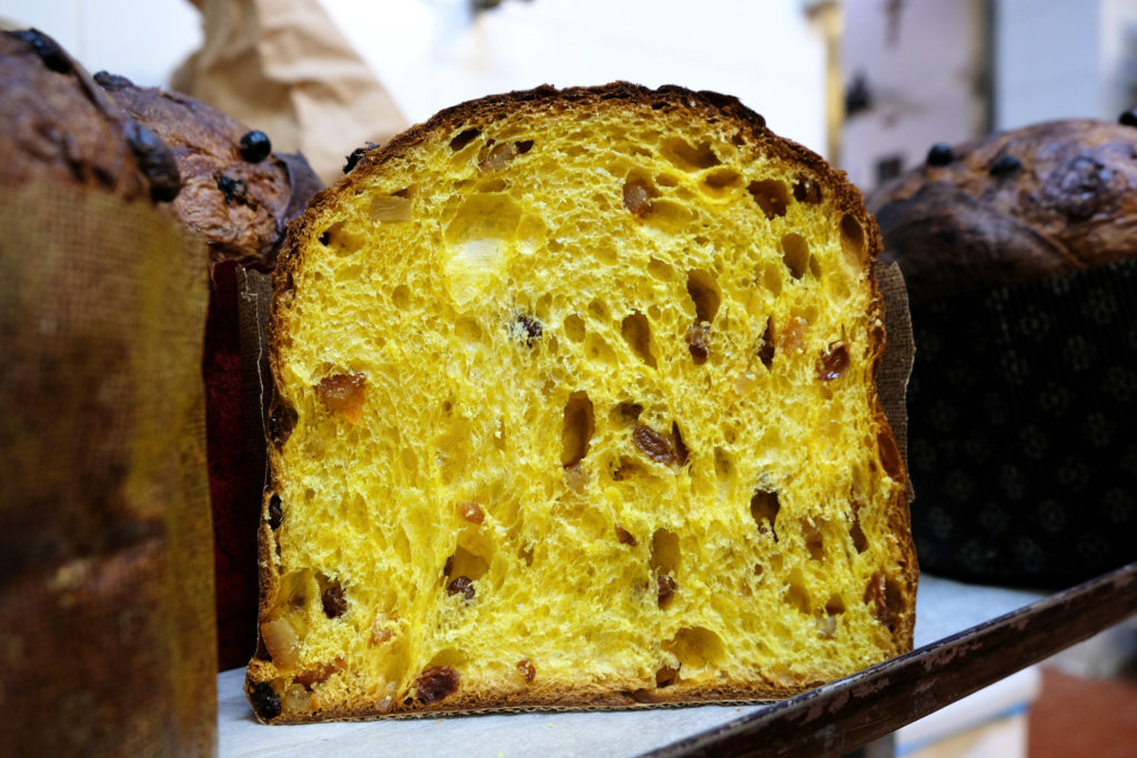 Half panettone with raisin and candied fruit